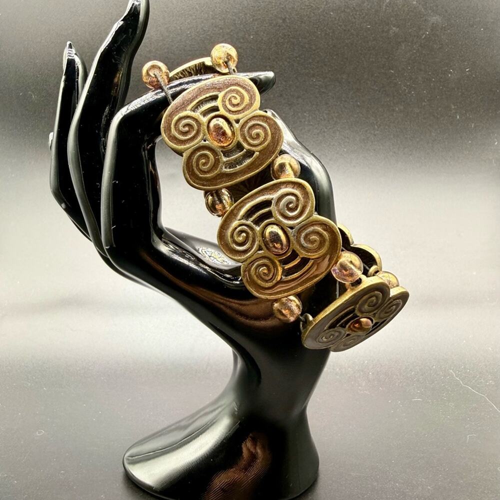 Vintage Gold-Tone Swirl Link Stretch Bracelet with Amber Accents